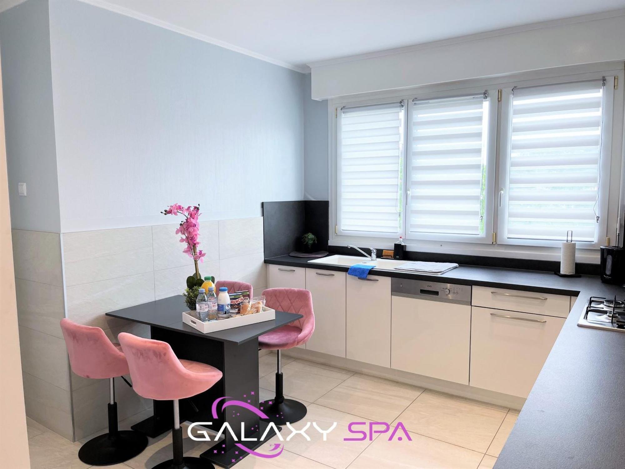 Galaxy Spa - Suite Venus Jacuzzi Et Sauna Privatif Champigneulles Exterior photo