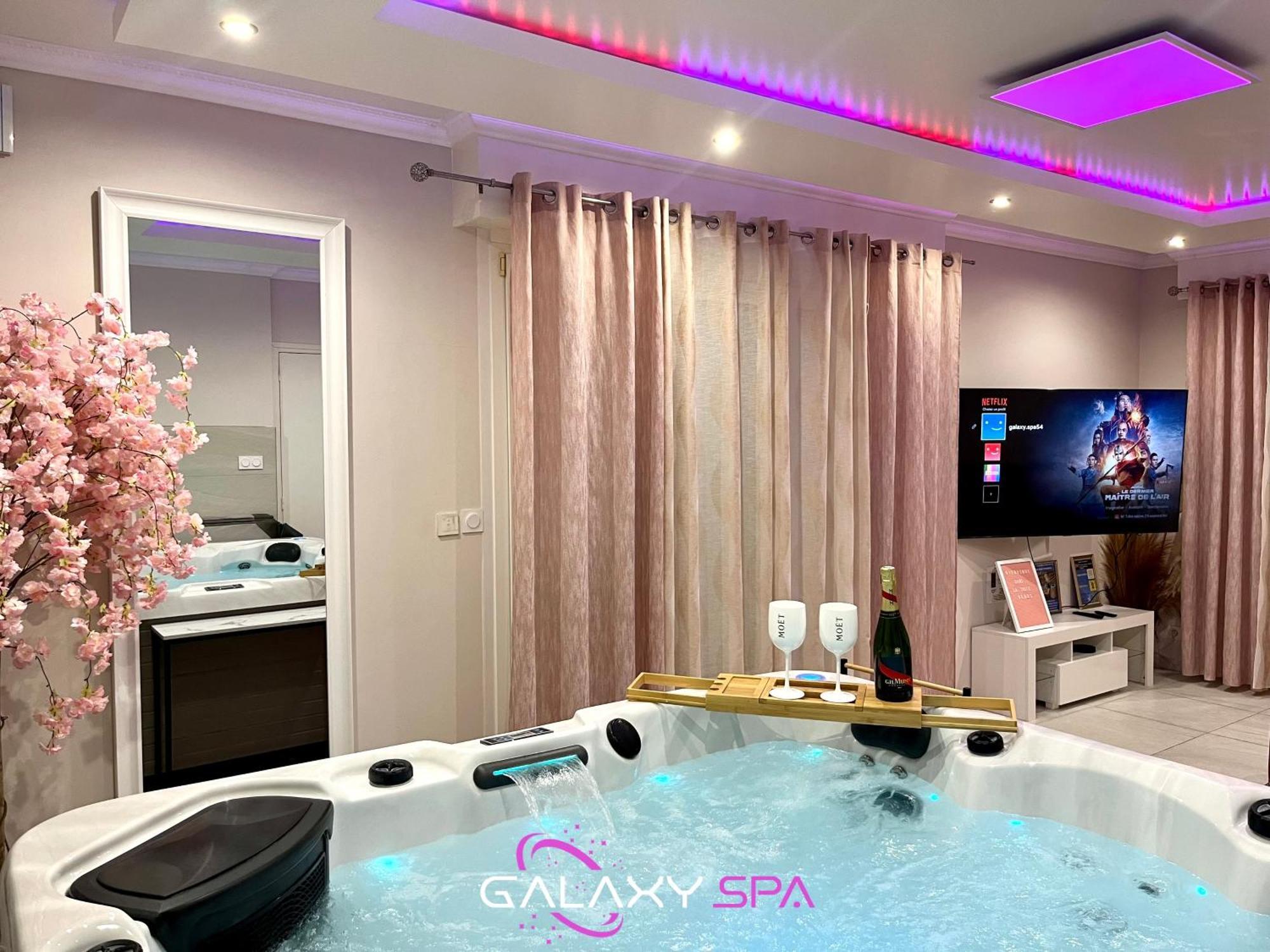 Galaxy Spa - Suite Venus Jacuzzi Et Sauna Privatif Champigneulles Exterior photo