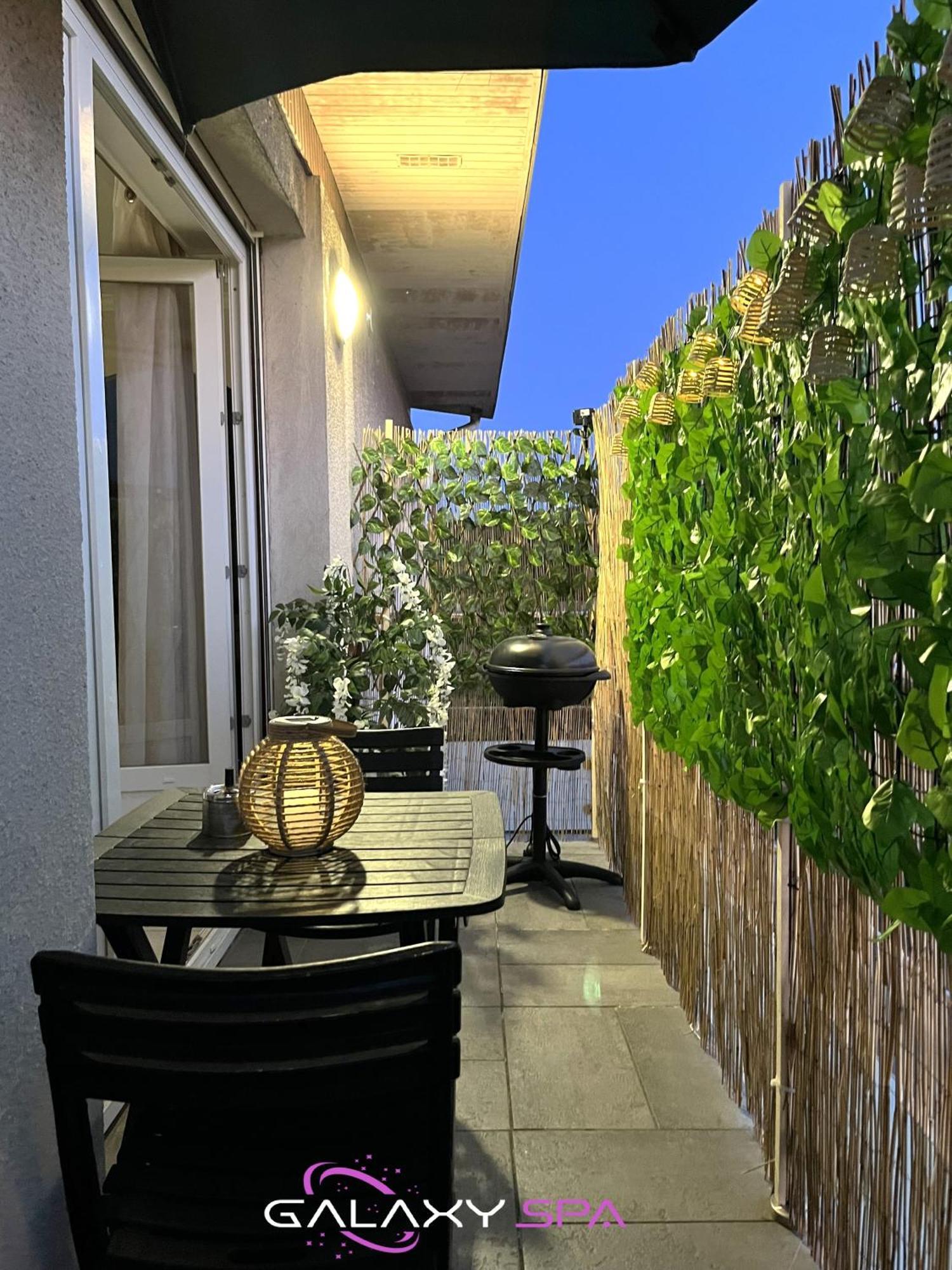 Galaxy Spa - Suite Venus Jacuzzi Et Sauna Privatif Champigneulles Exterior photo
